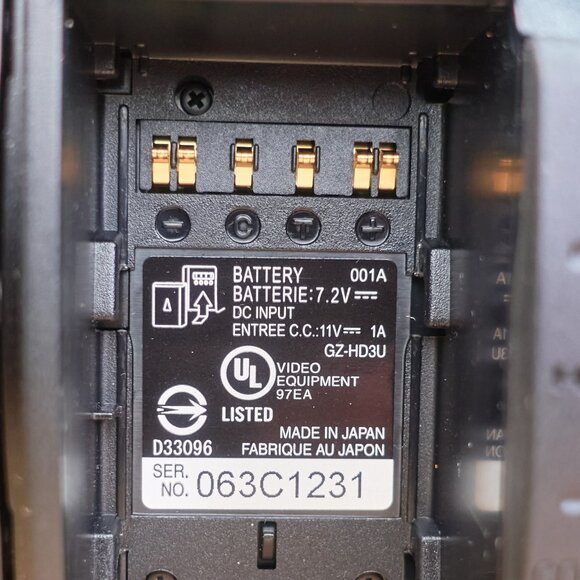 JVC GZ-HD3U Hd Camcorder / 60GB HDD / 3CCD / Konica Minolta Lens / Japan - Picture 9 of 9